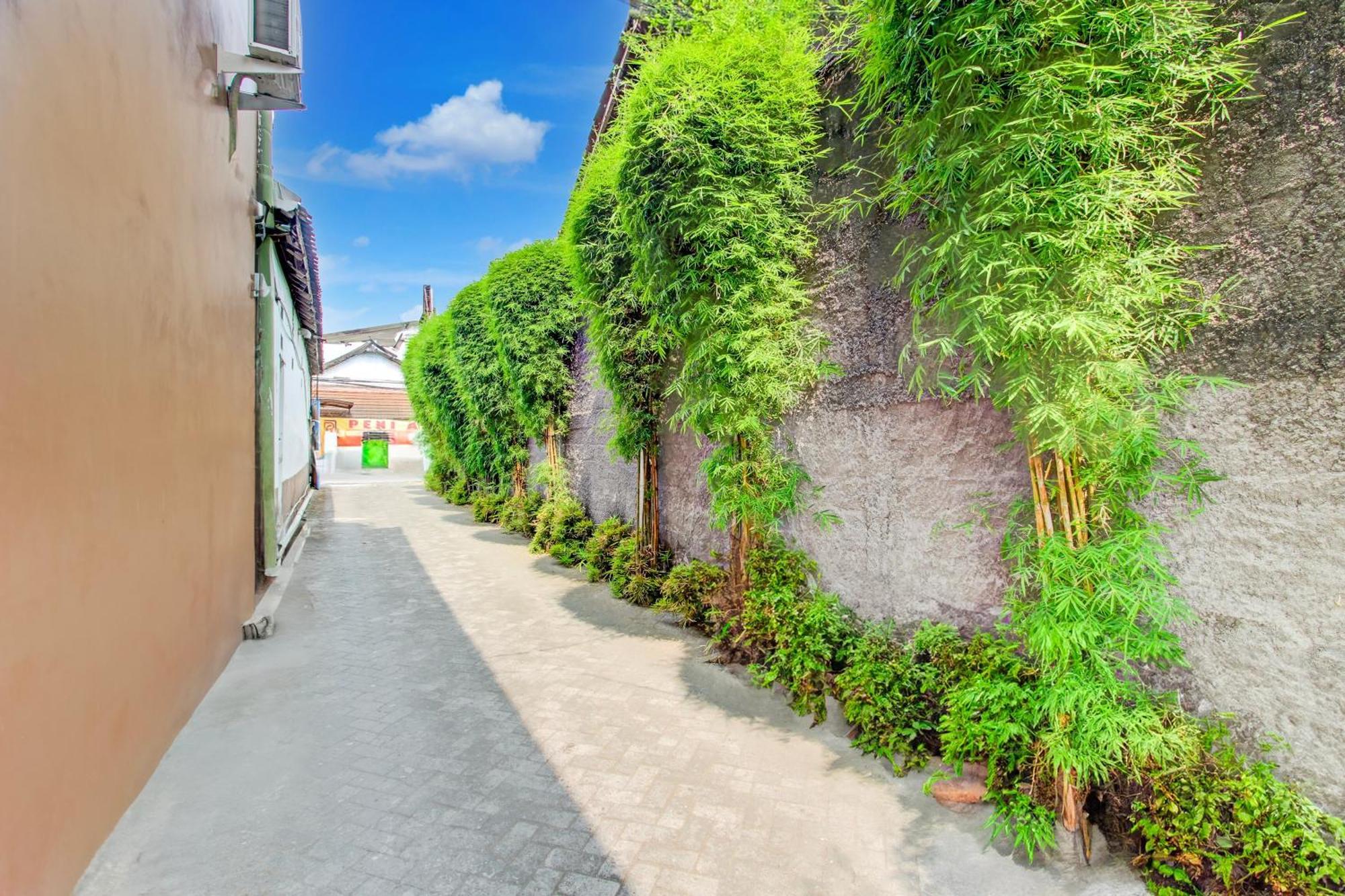 Oyo 409 Pondok Helomi Kalasan Exterior foto